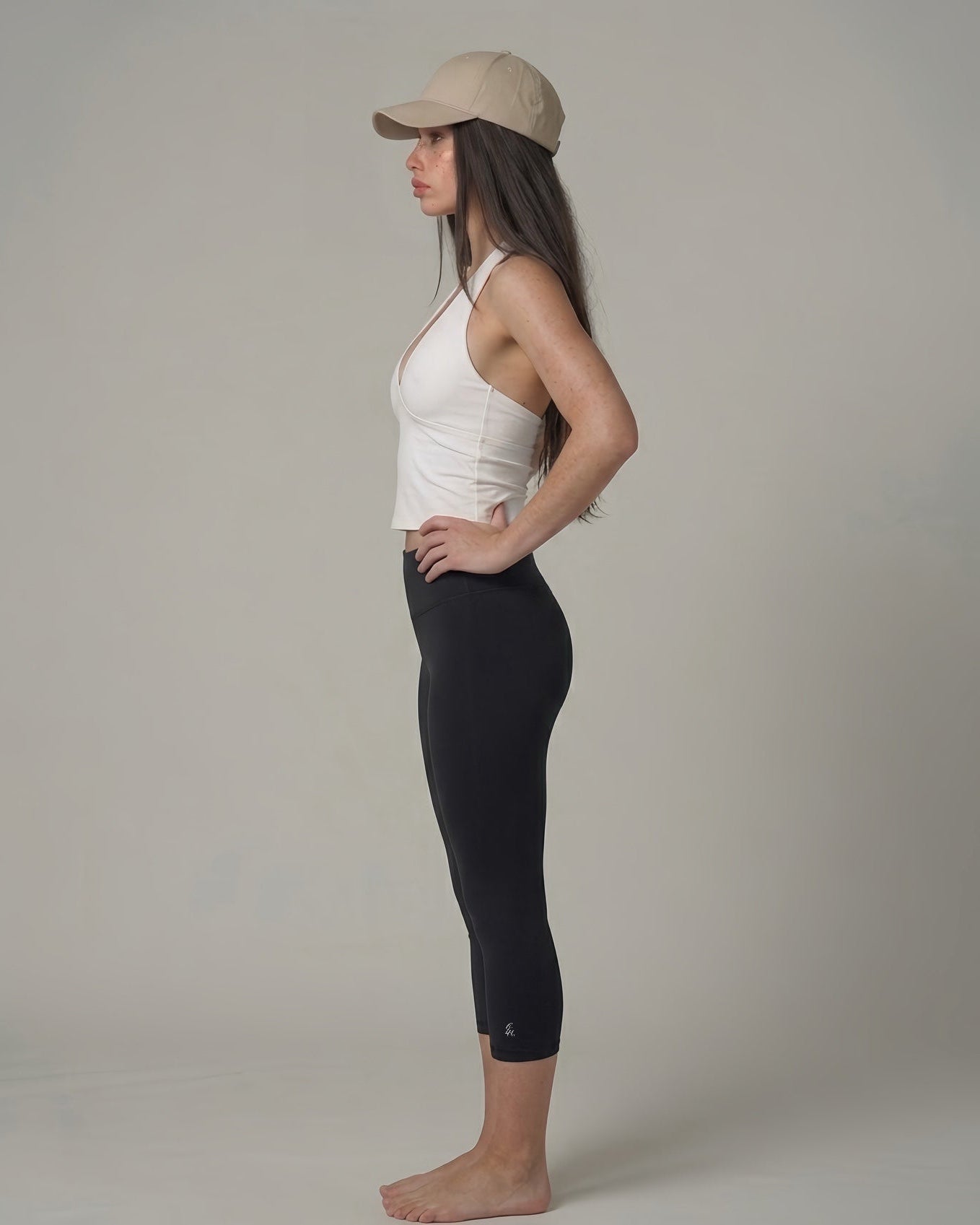 Eilm Signature No-Front-Seam Capri Leggings